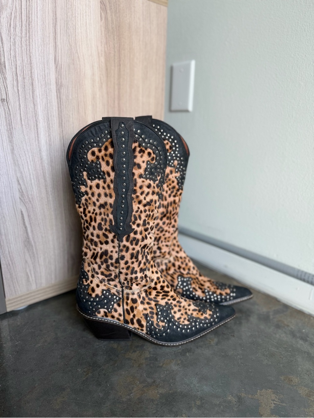 Rare Donald J. Pliner Leopard Print Western Couture Cowboy Boots - Picture 2 of 6